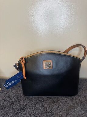 Dooney & Bourke Wexford Leather Penny Crossbody – Black